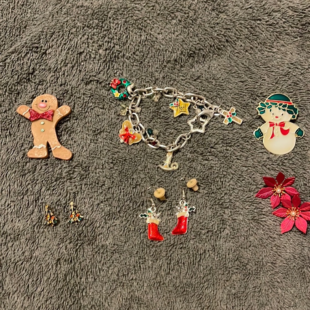 Holiday jewelry